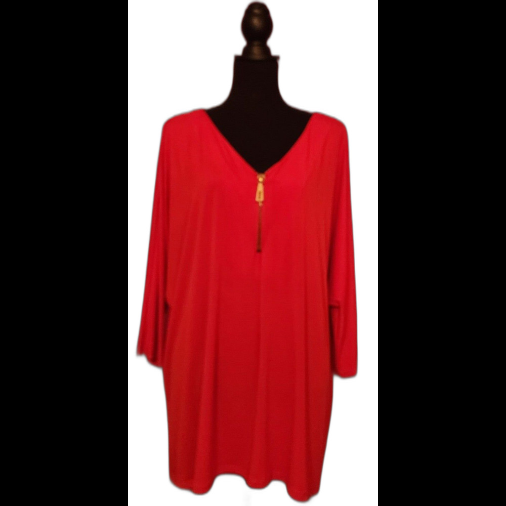 Womens Philosophy Plus Size Top 3X. Red V-neck with Gold Chain